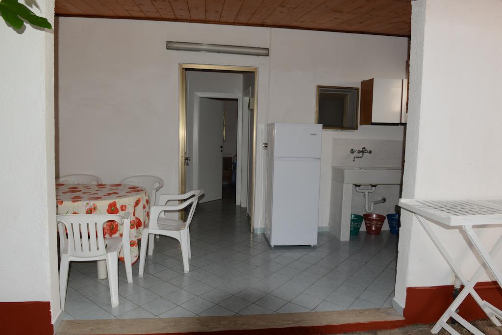 Villaggio La Pantera Rosa سكاليا الغرفة الصورة