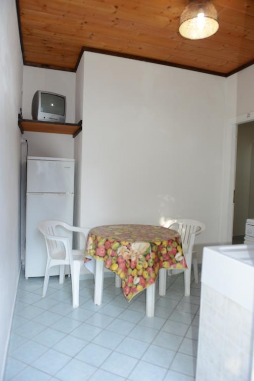 Villaggio La Pantera Rosa سكاليا الغرفة الصورة